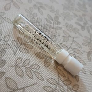Sample sized frgrance mists